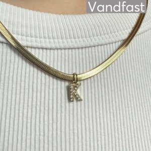 ANNEBRAUNER Snake Letter Necklace (Med Forlænger) - K