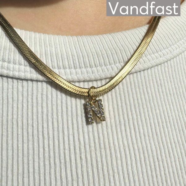 ANNEBRAUNER Snake Letter Necklace (Med Forlænger) - N